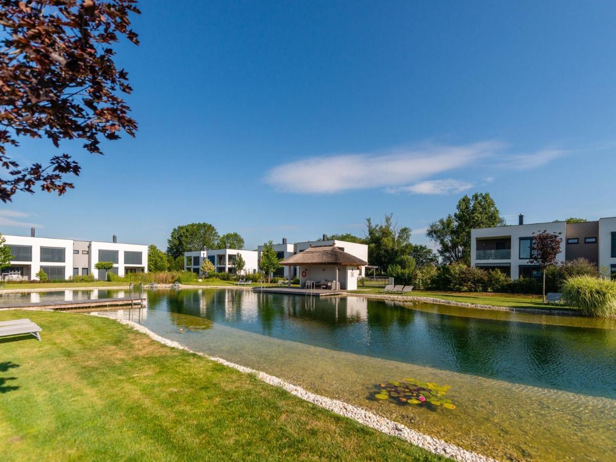 Apartment With Pool, Roof Terrace, Garden Zsira Bagian luar foto